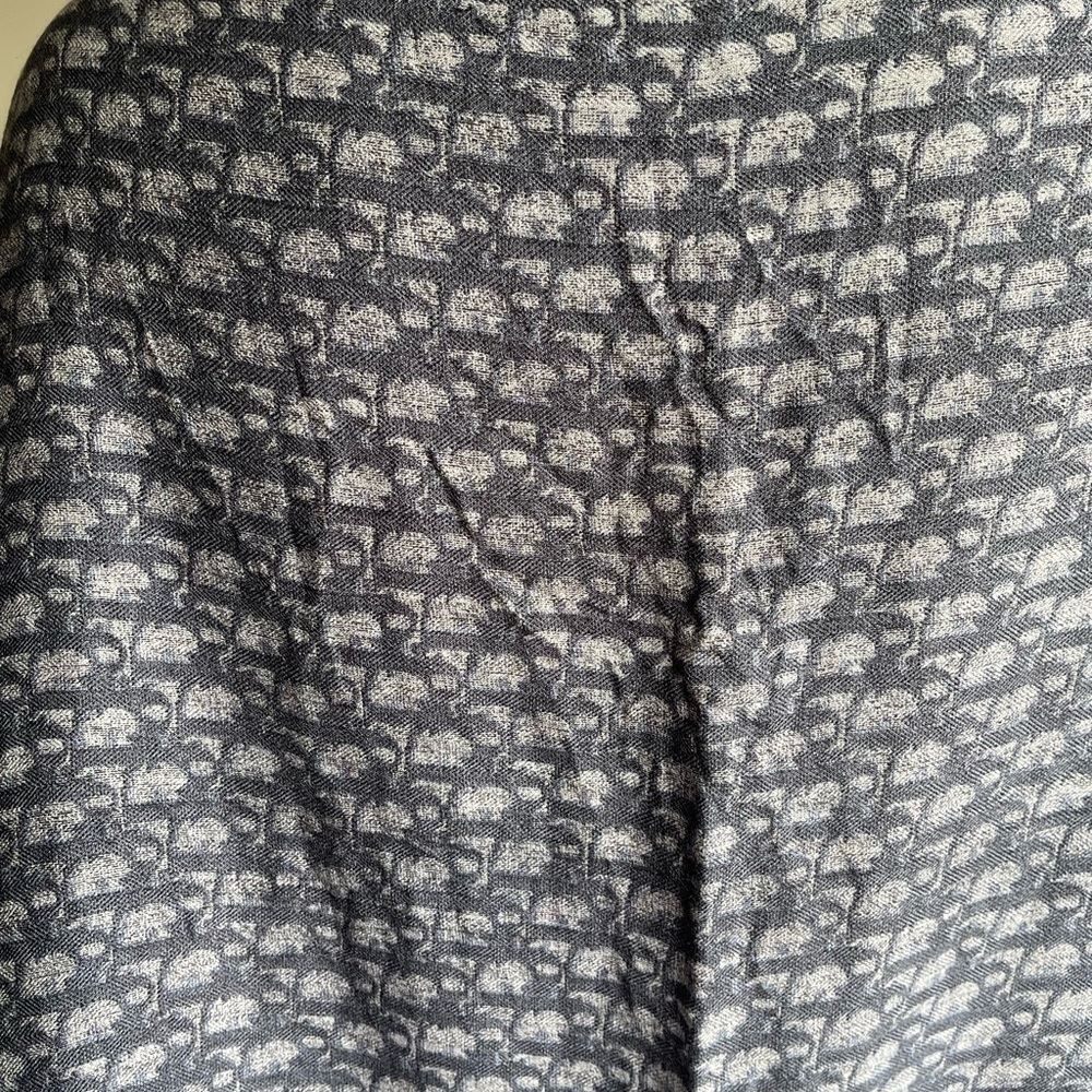 Dior Cashmere shawl Scarf. - Picture 3 of 16